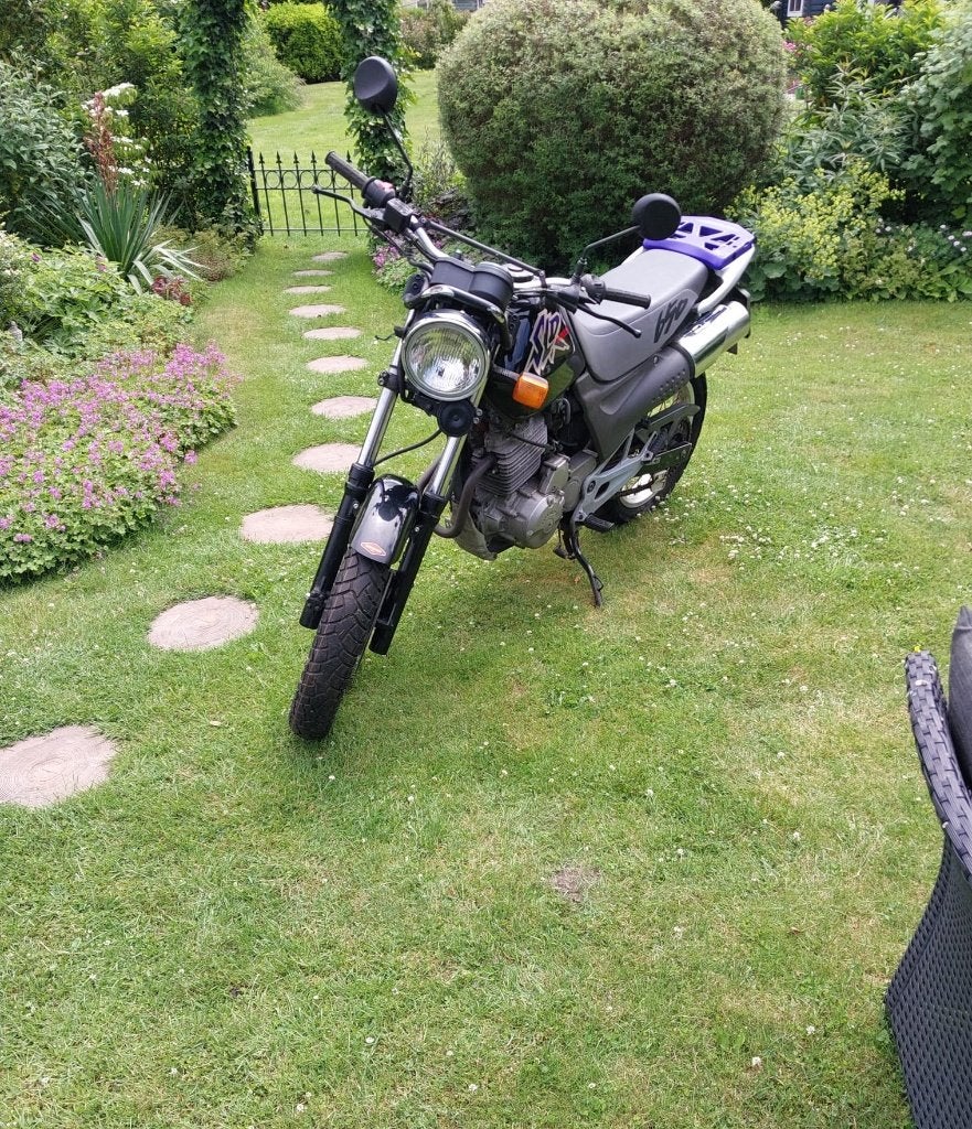 Te Koop: Honda SLR650, Motoren, 644 cc, Motorrijbewijs A, Gebruikt, Particulier
