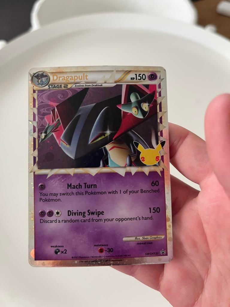 Dragapult SWSH132 Pokémon kaart Celebrations Foil, Ophalen of Verzenden, Zo goed als nieuw, Losse kaart, Foil