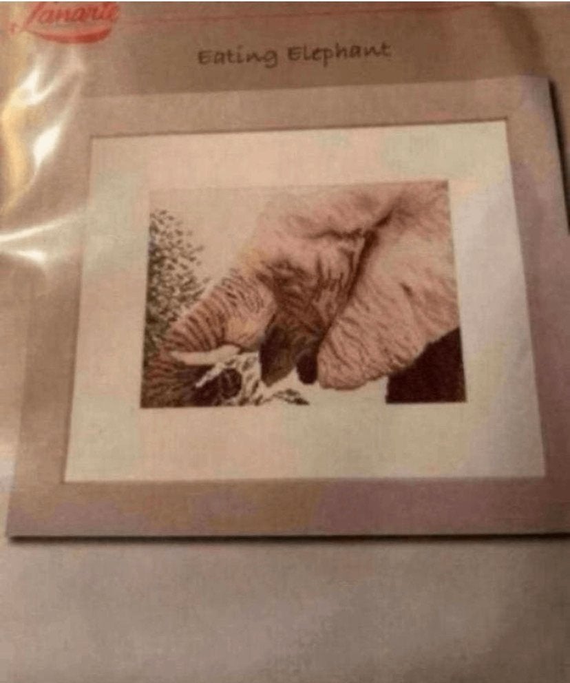 BORDUURPAKKET LANARTE EATING ELEPHANT, Hobby en Vrije tijd, Borduren en Borduurmachines, Verzenden, Nieuw, Handborduren, Borduurpakket