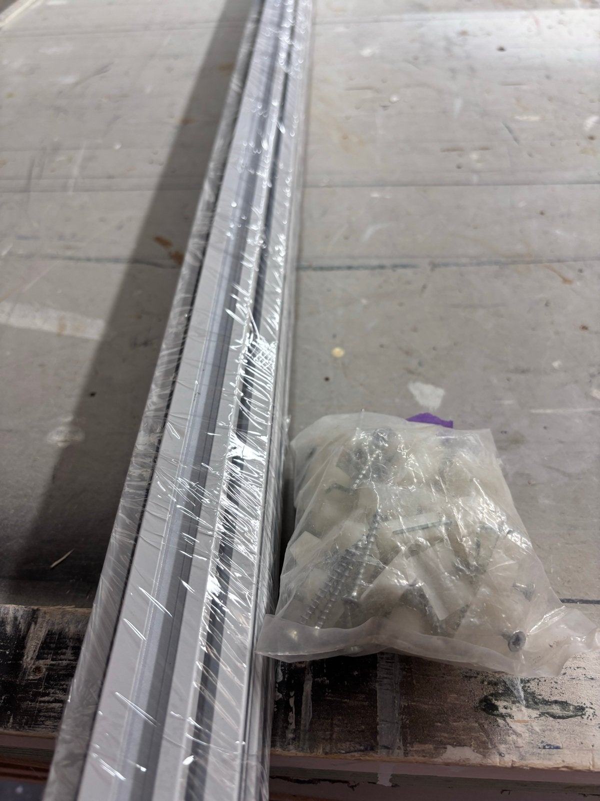 Schilderij Click Rail ophangsysteem - diverse lengtes, Ophalen, Metaal, Gebruikt, Wit