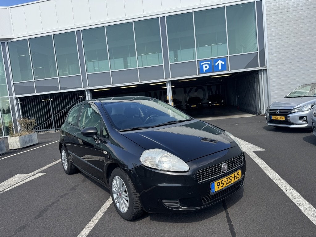 Fiat Grande Punto 1.4 Dynamic (bj 2008), Voorwielaandrijving, Stof, 4 cilinders, Grande Punto