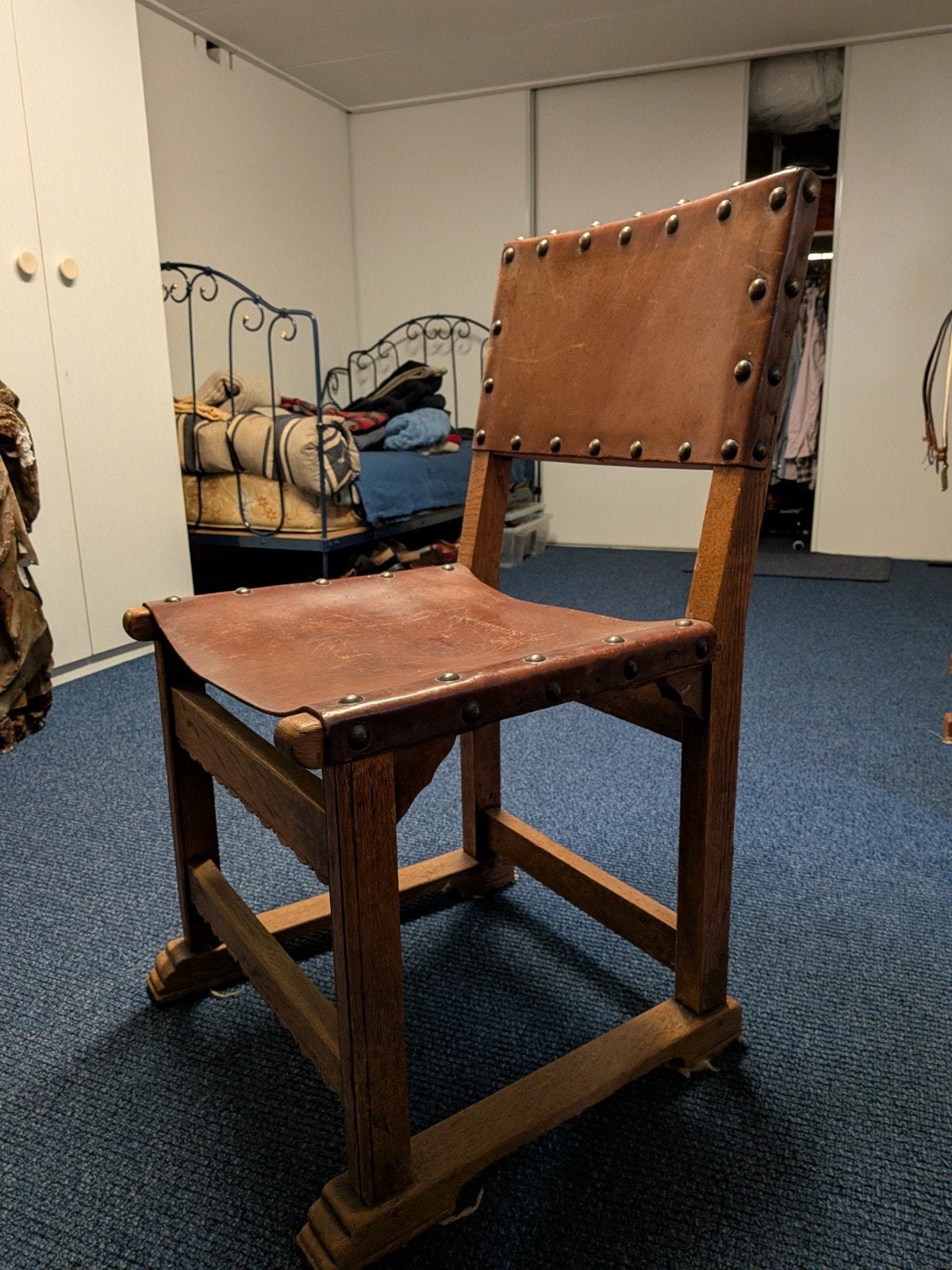Kasteelstoelen, Ophalen