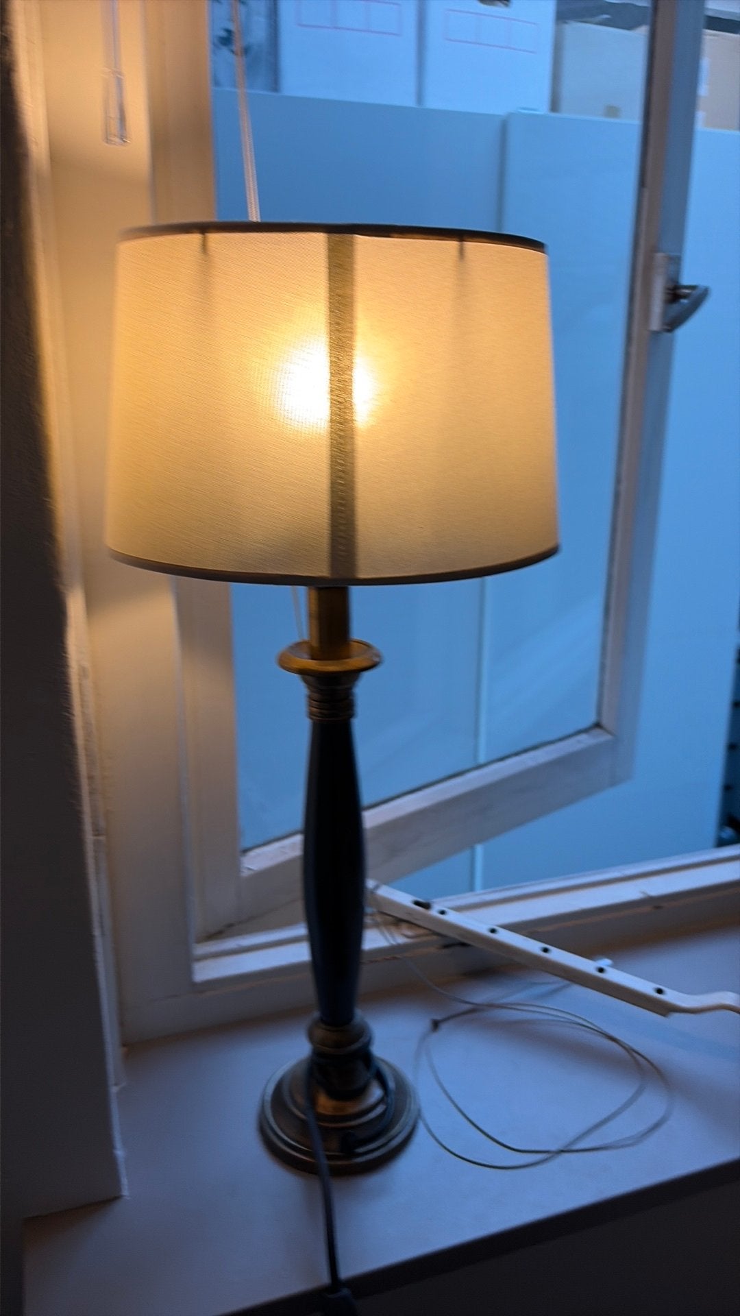 Klassieke tafellamp met stoffen kap, Huis en Inrichting, Ophalen, Gebruikt, E27 (groot), Zwart