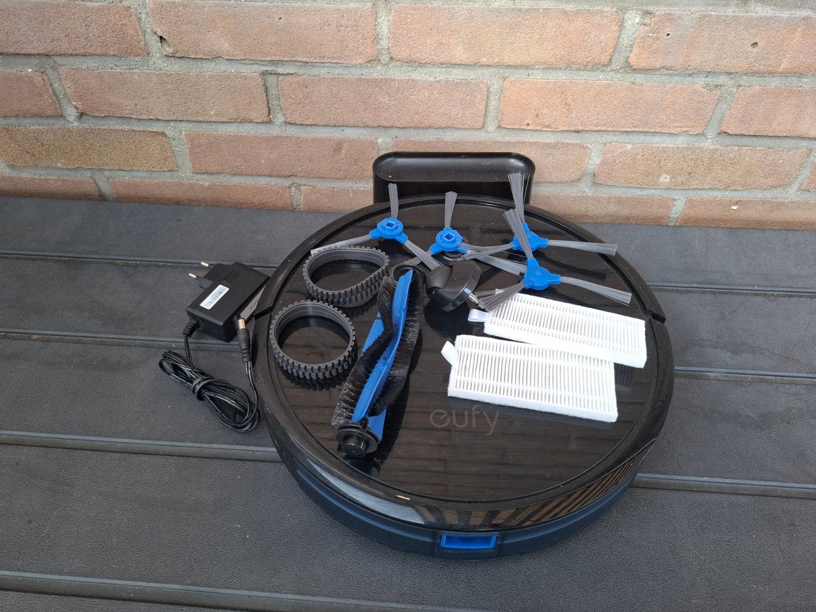 Eufy robovac 11s robot stofzuiger, Witgoed en Apparatuur, Stofzuigers, Ophalen of Verzenden