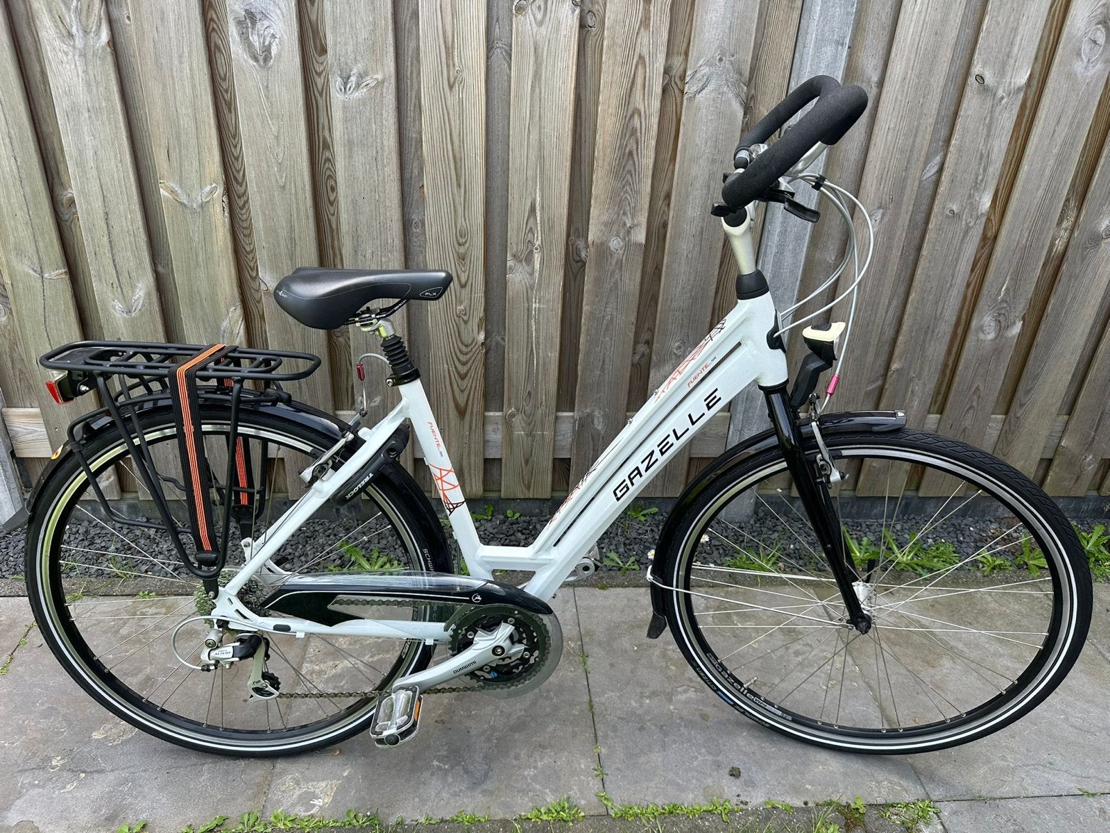 Gazelle Fuente Pure Damesfiets  49cm, 28 inch, Gebruikt, Velgrem, 47 tot 50 cm