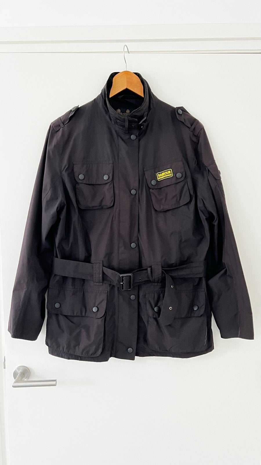 Barbour International jas - Zwart - Maat 44, Kleding | Dames, Ophalen of Verzenden, Gedragen, Maat 42/44 (L), Zwart
