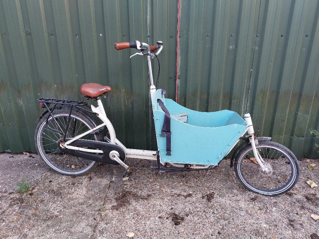 Witte bakfiets met kinderzit ( keiler strada babboe ? ), Ophalen, Gebruikt