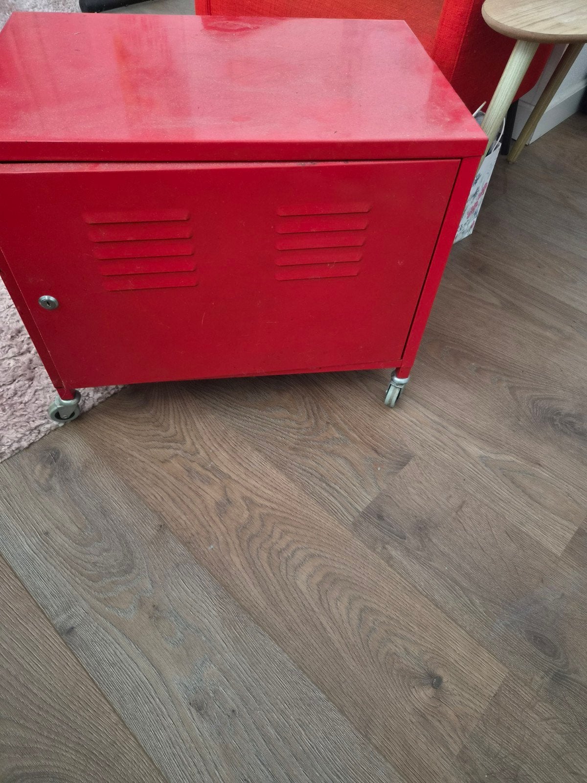 leuk rood IKEA kastje, Huis en Inrichting, Ophalen, Gebruikt
