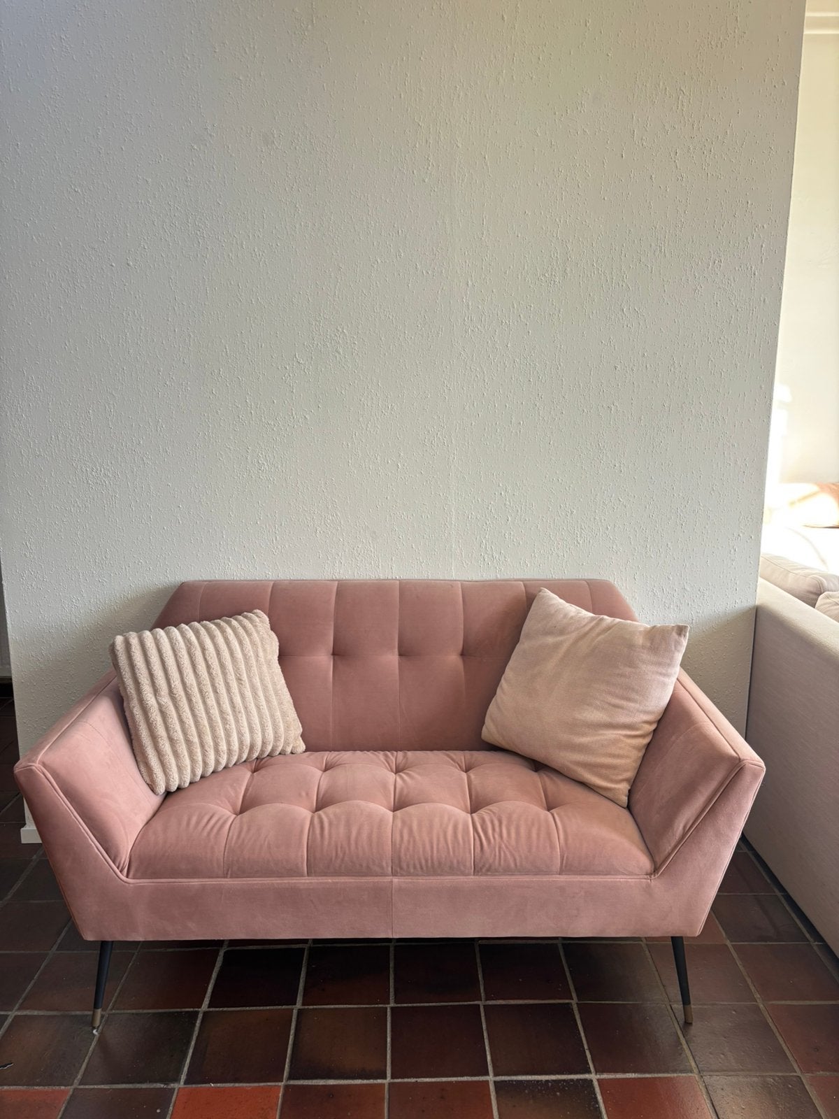 Roze bankje, Huis en Inrichting, Ophalen, Tweepersoons, 75 tot 100 cm, Zo goed als nieuw