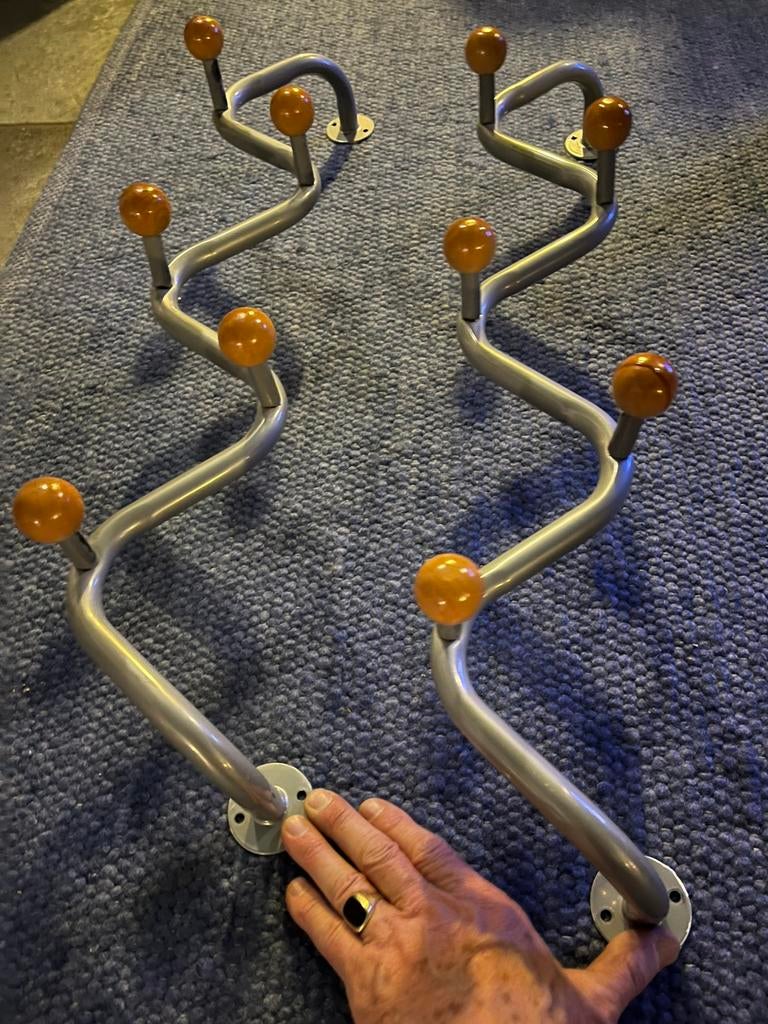Kapstok, met 2 maal 5 haken, Ophalen, Gebruikt, Wandhaken, Metaal