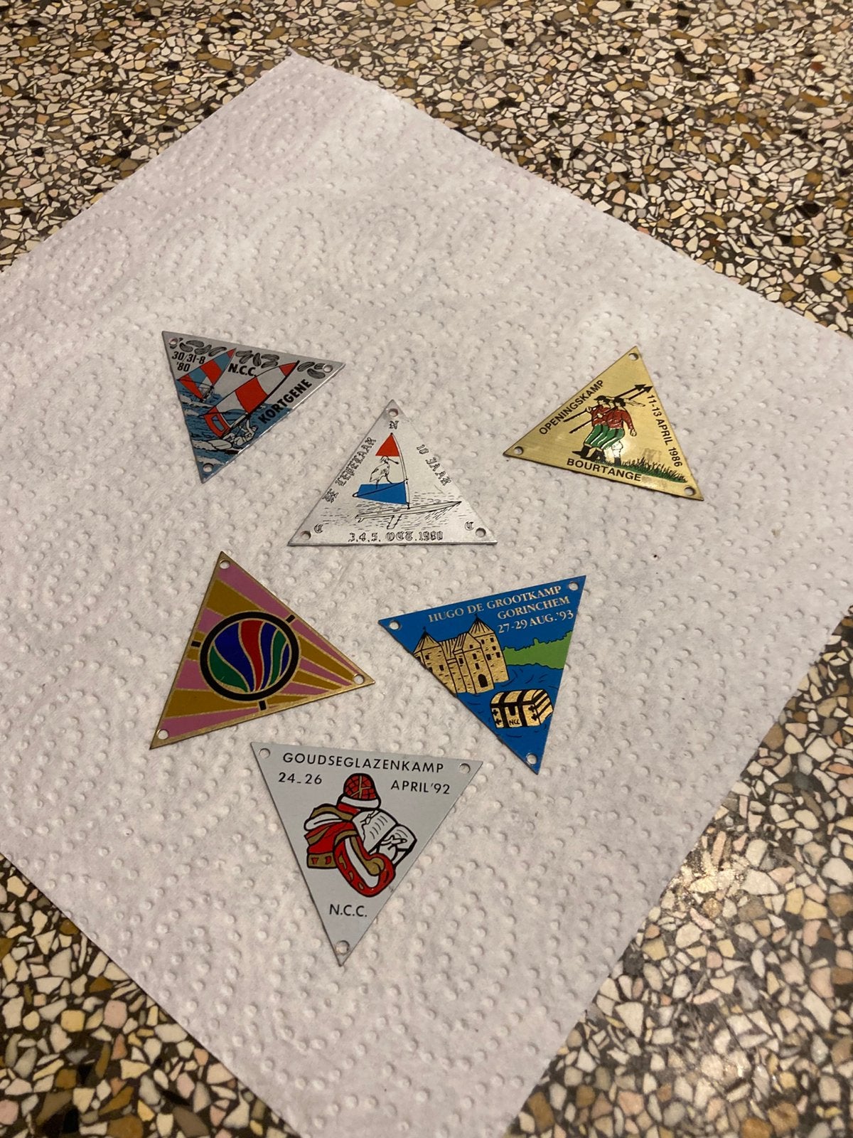 Set herdenkings plaatjes, Verzamelen, Speldjes, Pins en Buttons, Ophalen of Verzenden, Zo goed als nieuw, Overige onderwerpen