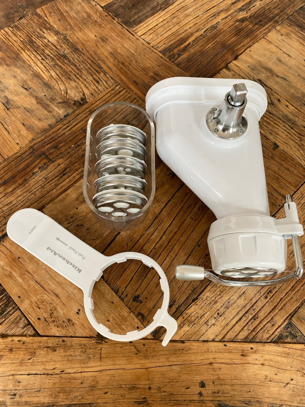 KitchenAid pastamaker opzetstuk met 6 matrijzen, Ophalen of Verzenden, Zo goed als nieuw