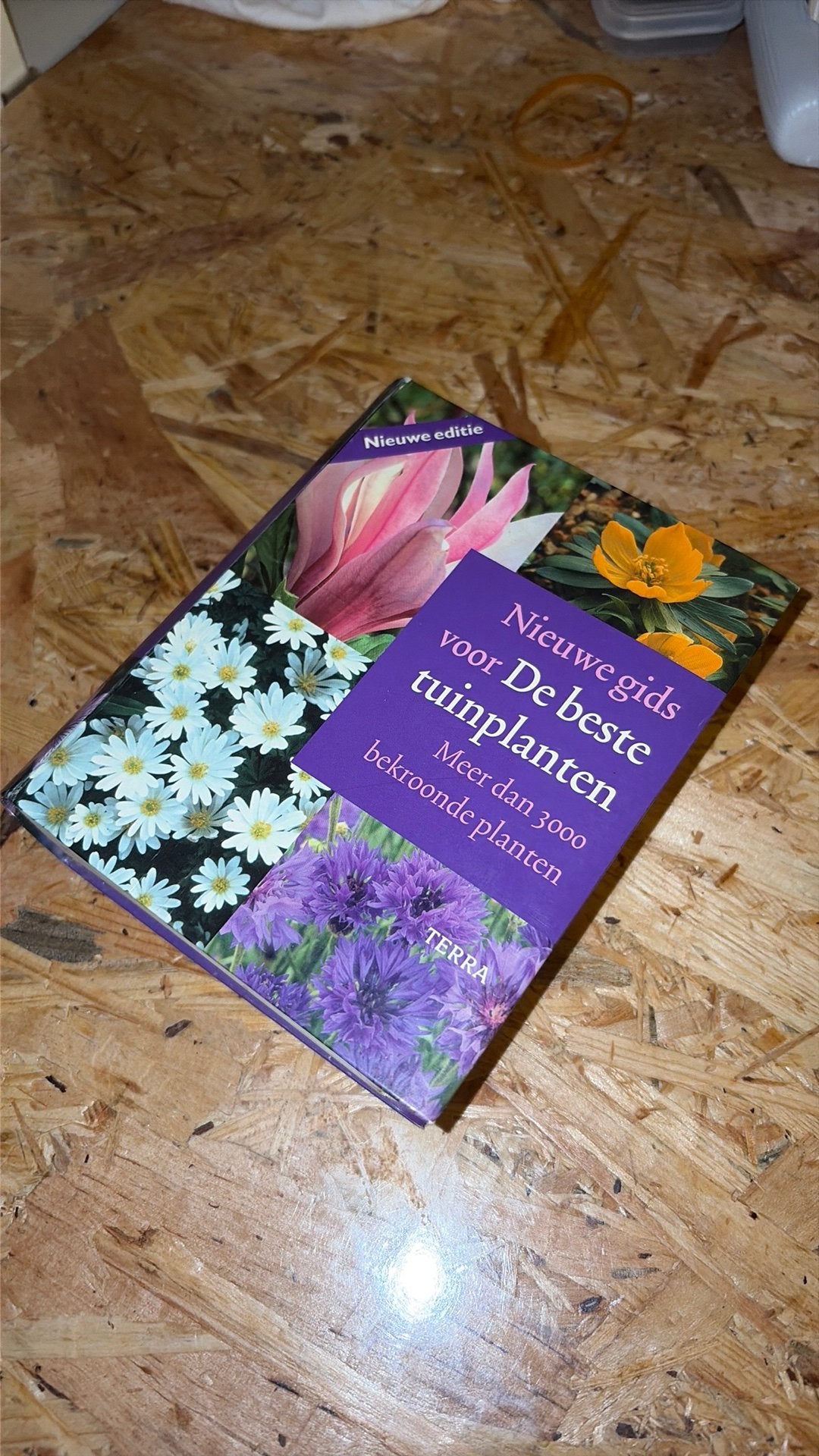 Nieuwe gids voor de beste tuinplanten - Terra, Ophalen of Verzenden, Zo goed als nieuw, Tuinieren en Tuinplanten