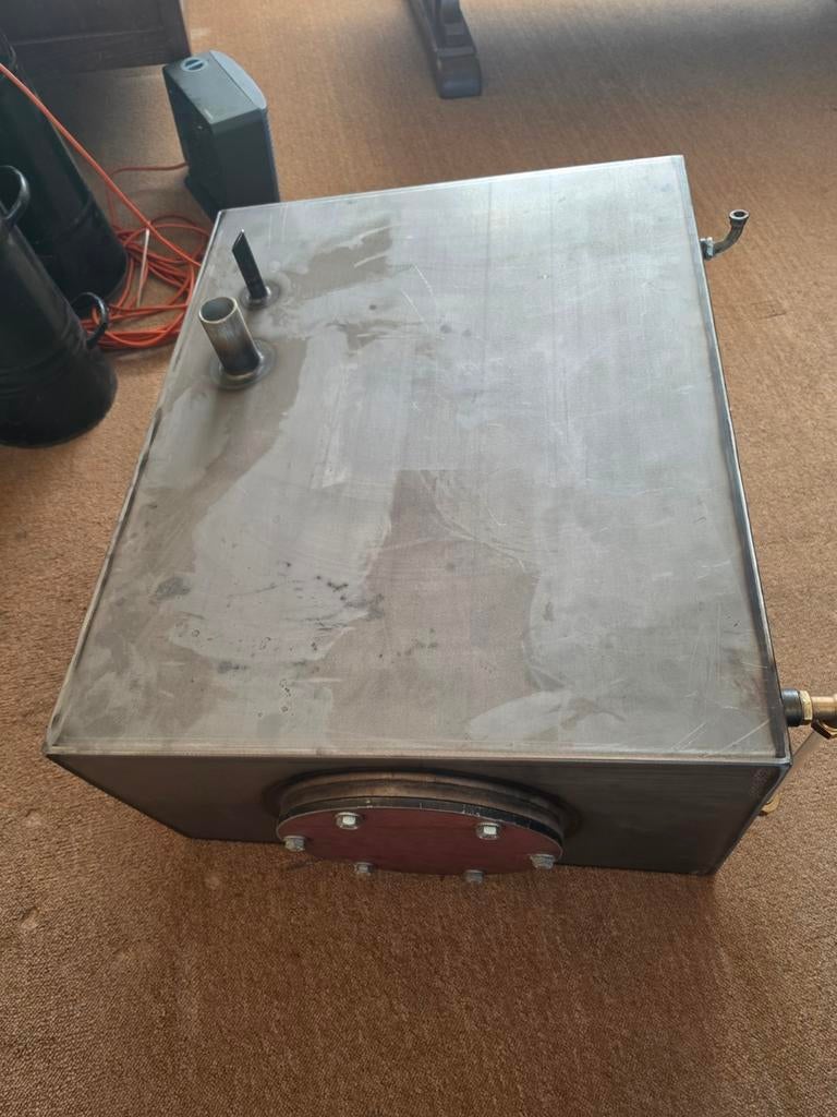 Te koop, splinternieuwe brandstoftank, Ophalen, Nieuw, Motor en Techniek