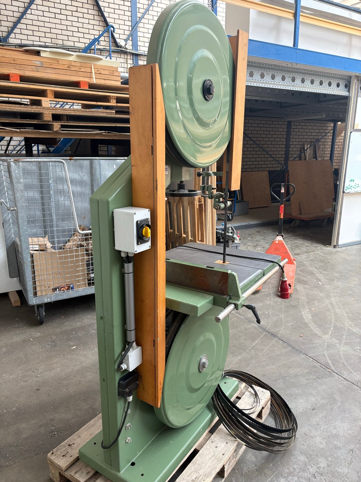Lintzaag 380 volt met extra zaagbladen, Zakelijke goederen, Ophalen