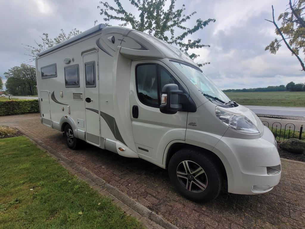 Laika X650R enkele bedden  2x airco 3.0 liter motor bj 2010, Achteruitrijcamera, Ringverwarming, 6 tot 7 meter, Particulier