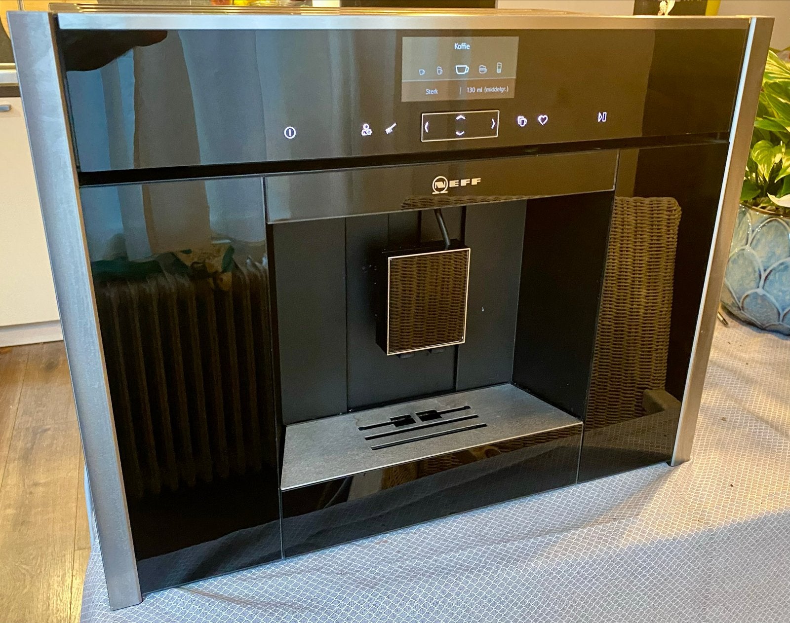 Neff C17KS61N0/01 Inbouw Koffiemachine gereviseerd-Zwart/RVS, Ophalen, Gebruikt, Koffiemachine, Koffiebonen