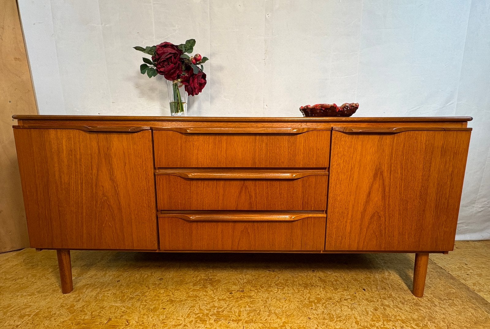 Gratis bezorging!Vintage MidCentury Retro Teak Dressoir 1960, Huis en Inrichting, Gebruikt, -, -, 150 tot 200 cm