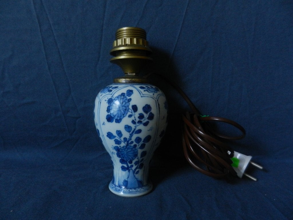 Schemerlamp met Chinese blauwwitte vaas Kangxi 1700-25 h. 27, Ophalen of Verzenden