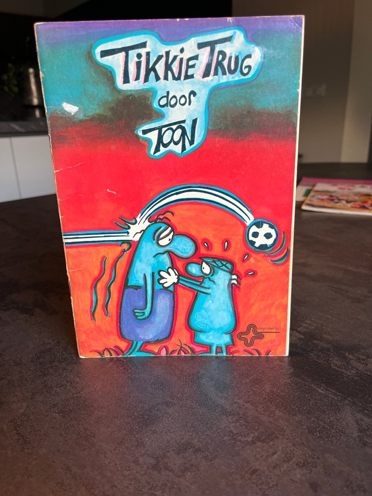 FC Knudde - Tikkie terug door Toon van Driel (1975), Eén stripboek, Ophalen of Verzenden, Gelezen