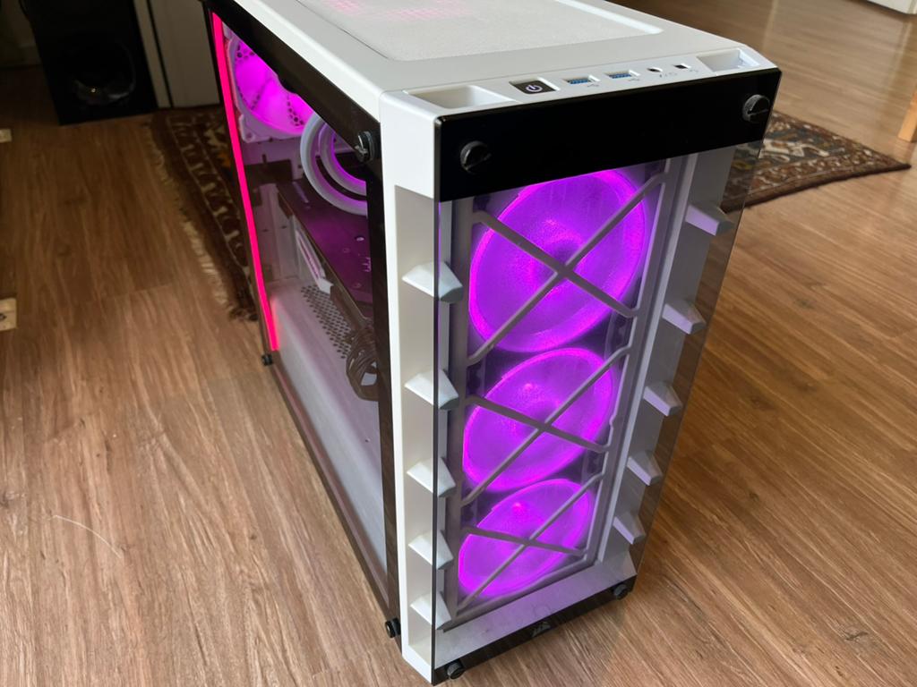 Game pc rtx 2070 ryzen 3700x waterkoeling, Ophalen, Virtual Reality, Zo goed als nieuw, SSD