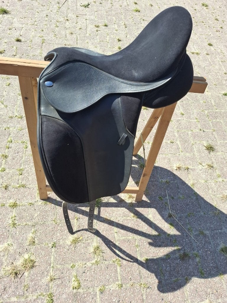 Thorowgood zadel 17,5 inch, Ophalen of Verzenden, Zo goed als nieuw