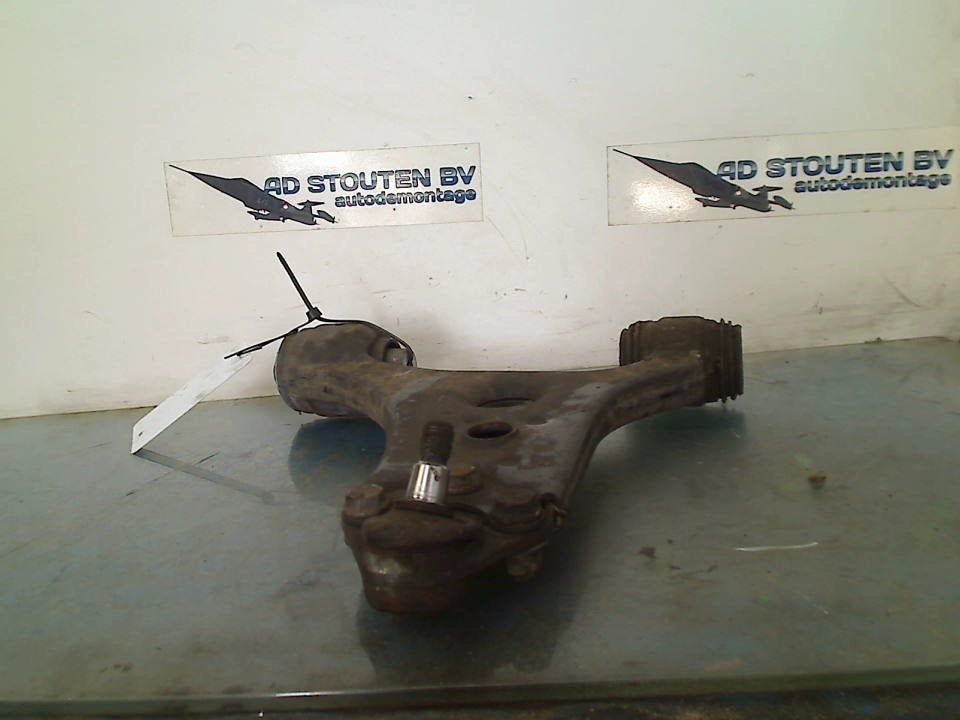 Draagarm Rechts Voor Mercedes-Benz A (W169) 2010, Gebruikt, Mercedes-Benz AG, Mercedes-Benz, Mercedesstraße 120, Stuttgart 70372, , Duitsland