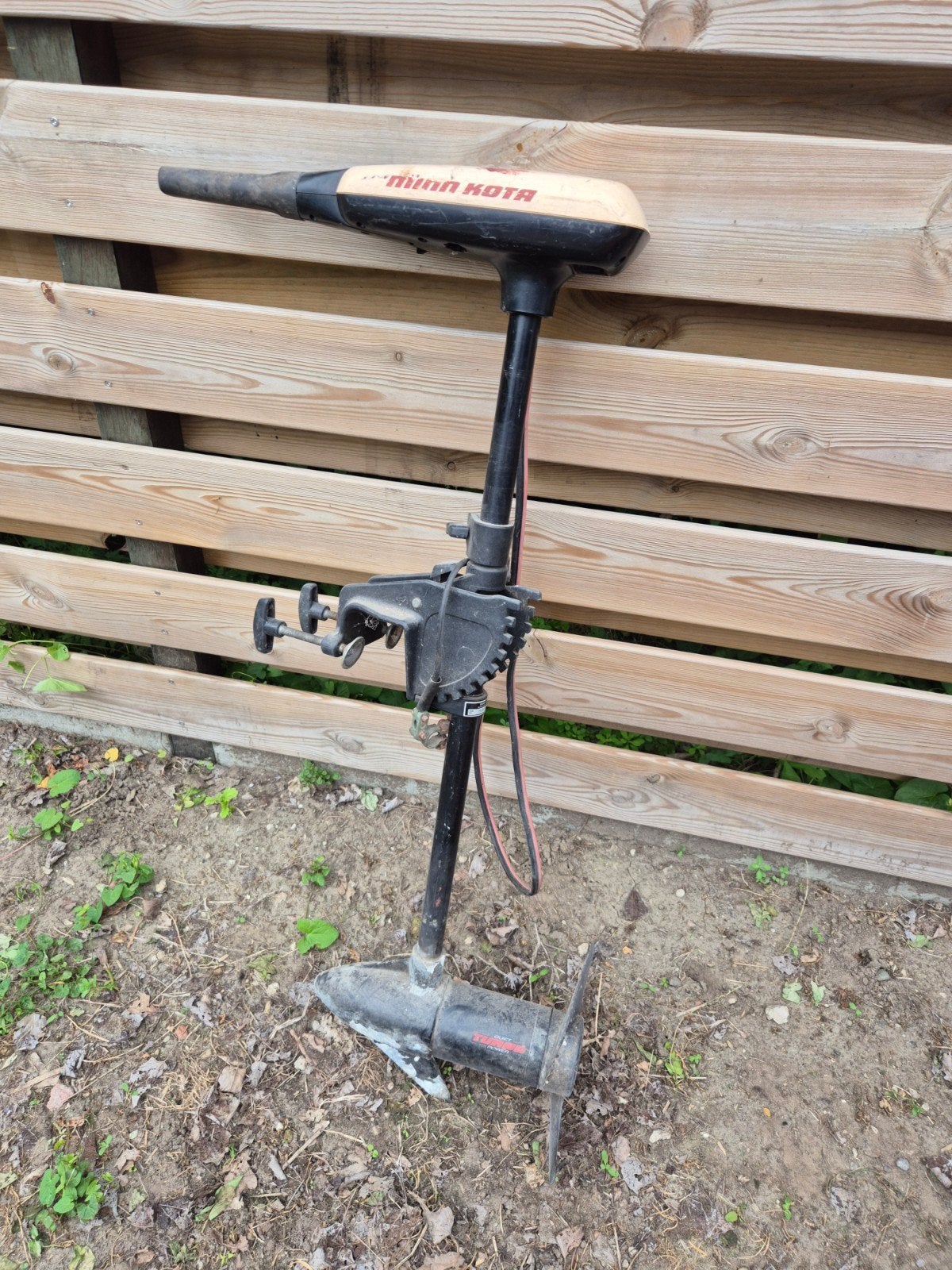Minn kota buitemboord motor, Ophalen