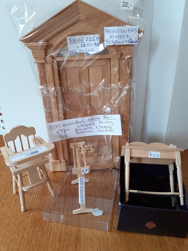 poppenhuis en toebehoren   blank hout meubels en deur, Verzenden, Nieuw, Poppenhuis