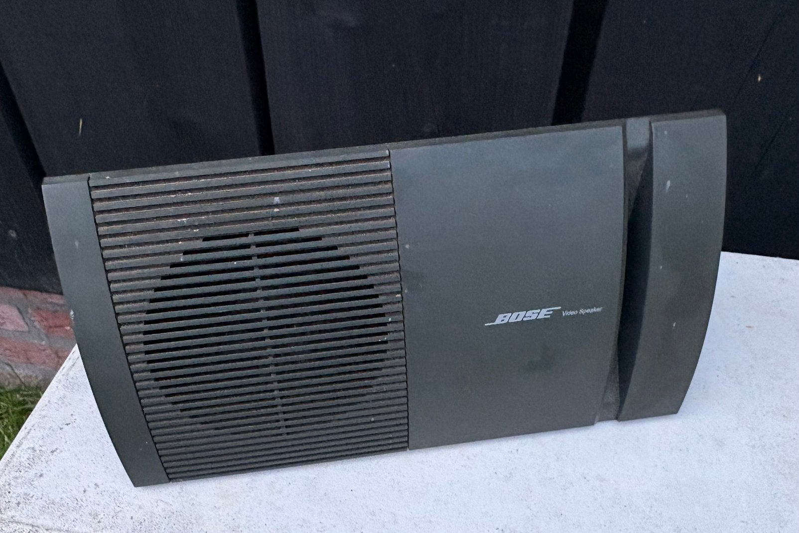 Nette Bose Model 100 Video Speaker (Centerspeaker) Jaren 90, Ophalen of Verzenden, Zo goed als nieuw, Bose