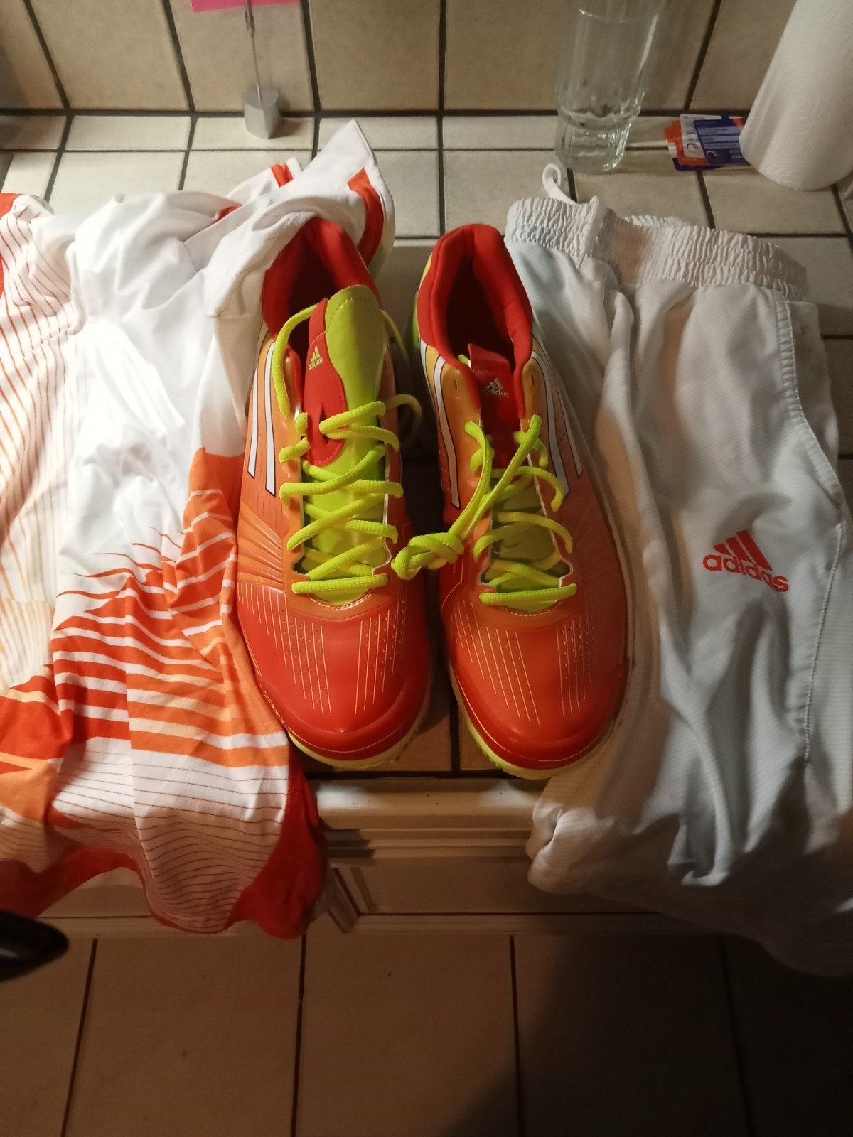 Tennis schoenen maat 11, Adidas, L00, Schoenen, Nieuw