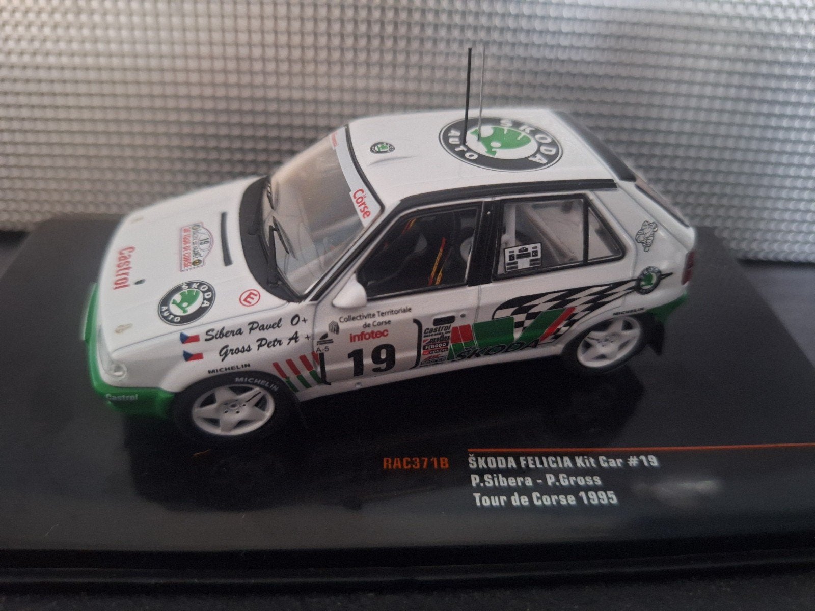 Skoda Felicia Kit Car #19 Tour de Corse 1995 Schaal 1:43, Overige merken, IXO, IXO, Nieuw