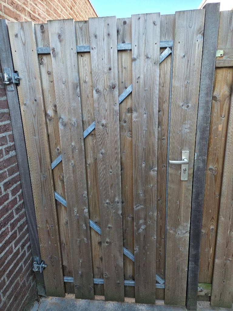 Houten Tuinpoort incl hang-en sluitwerk, Ophalen, Gebruikt, 100 tot 150 cm, Draaipoort