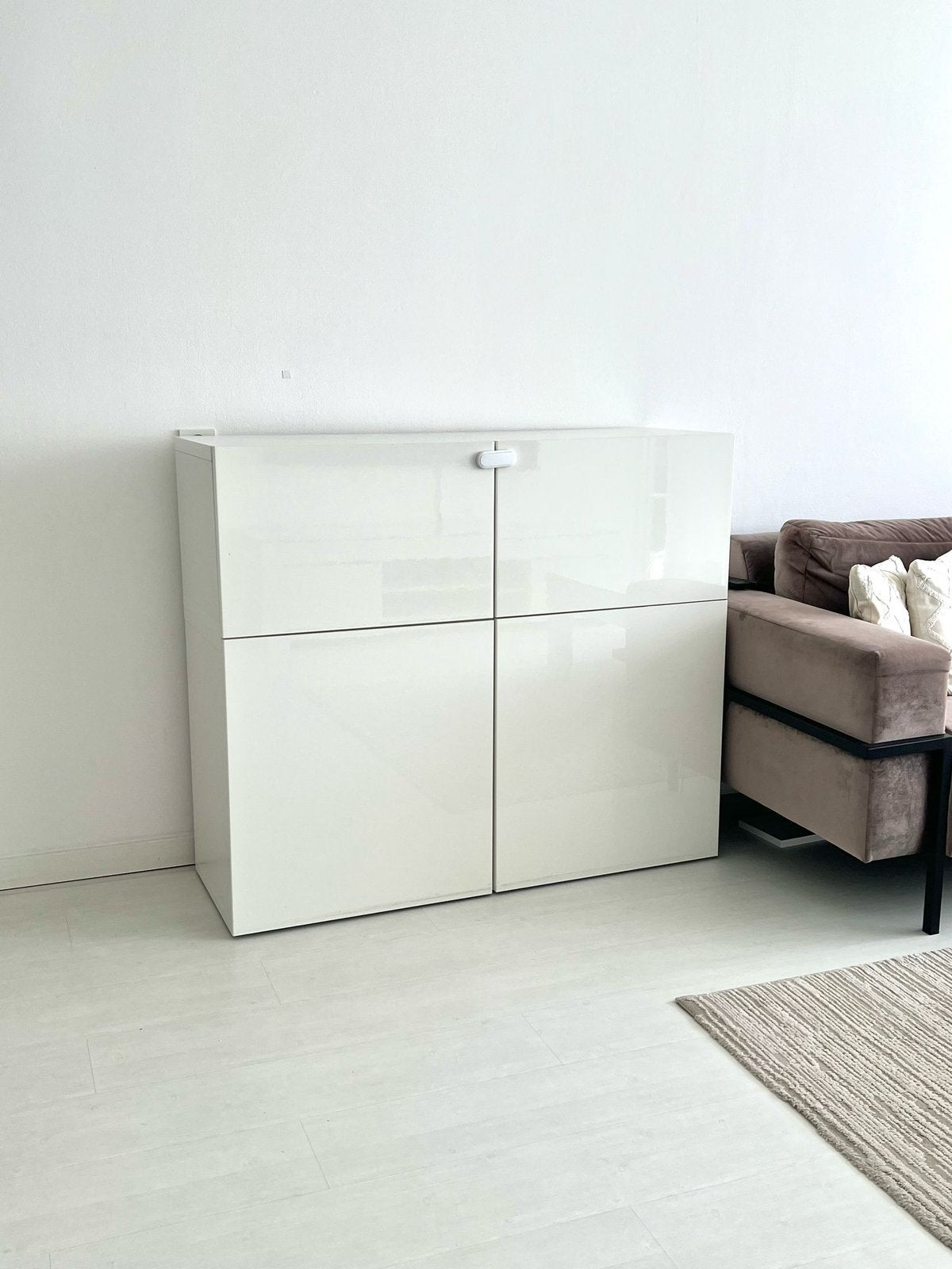 Hoogglans kast €120, Ophalen, 100 tot 150 cm, Zo goed als nieuw, Minder dan 100 cm