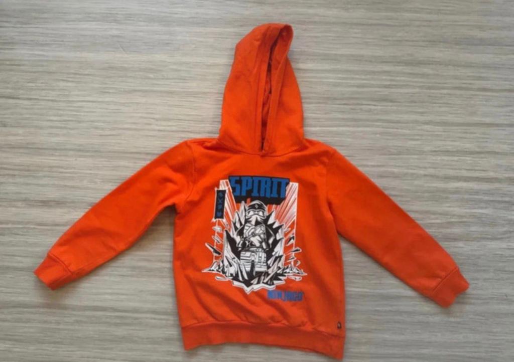 Oranje hoodie LEGO maat 128, Ophalen of Verzenden, Zo goed als nieuw, Jongen of Meisje, Trui of Vest