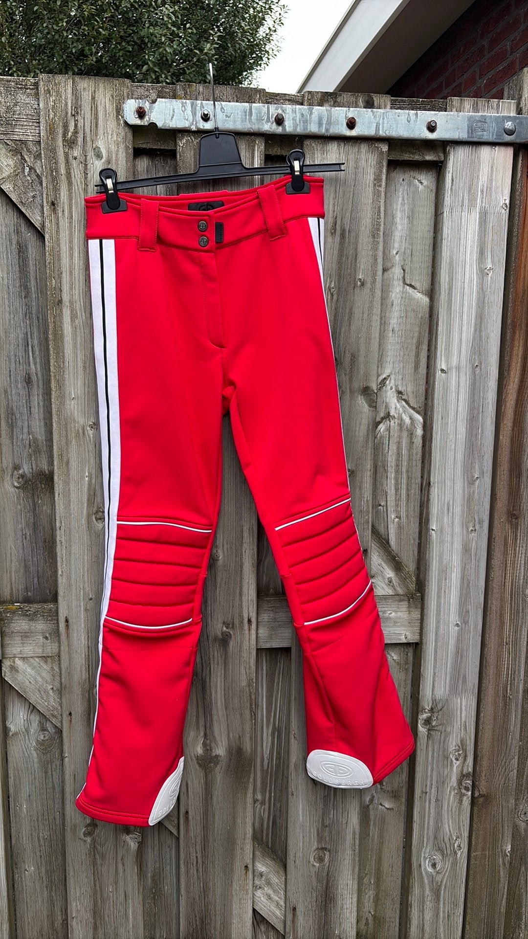 Rode Goldbergh skibroek Poppy  met wit/zwarte striping, Kleding | Dames, Ophalen of Verzenden, Zo goed als nieuw, Maat 38/40 (M)