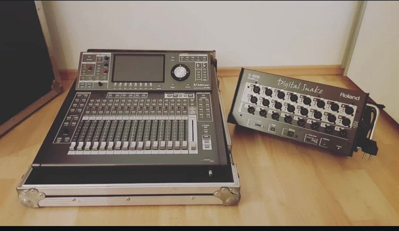 Roland V-Mixer M-300 Digitale Mixer met Digital Snake, Muziek en Instrumenten, Ophalen of Verzenden, Gebruikt, 20 kanalen of meer