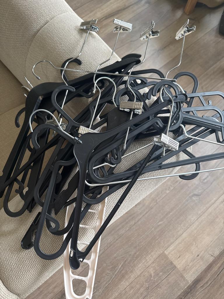 Kledinghangers gratis, Ophalen, Gebruikt, Kunststof, Volwassenen