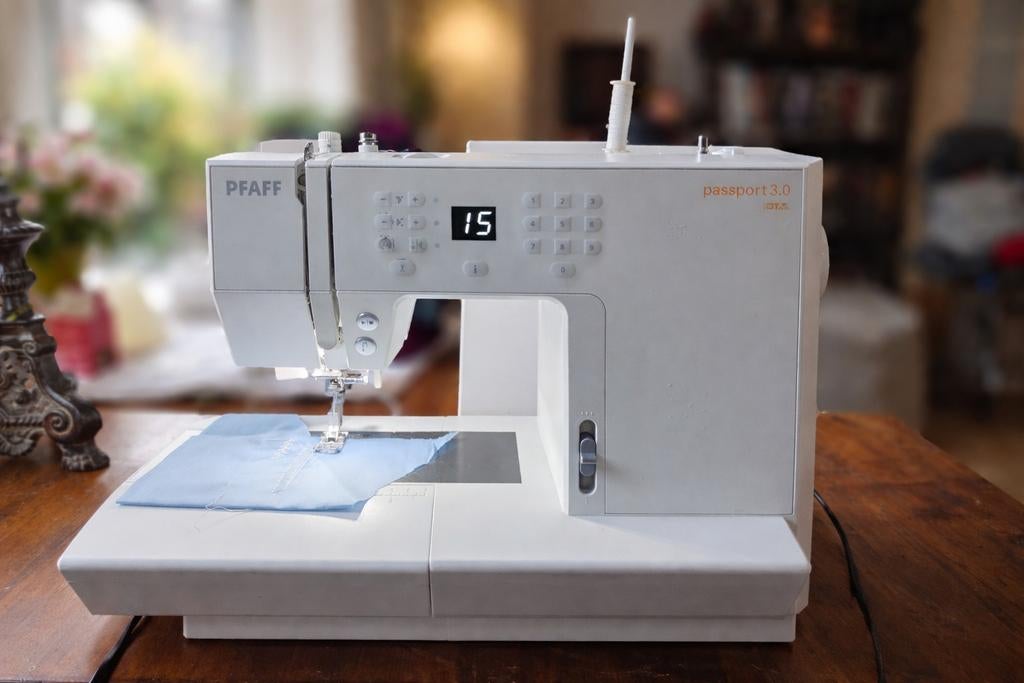 Pfaff Naaimachine - Zo goed als nieuw, Ophalen of Verzenden, Zo goed als nieuw, Naaimachine, Pfaff