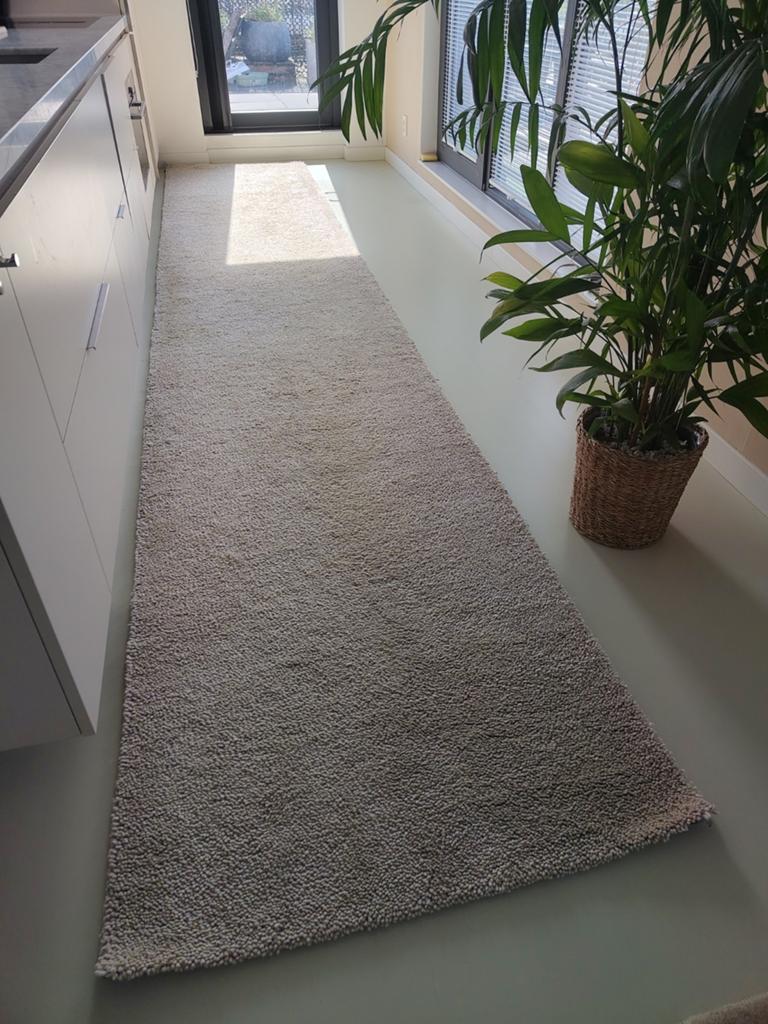 Kvadrat Tapijt Grano - 5.30 x 1 m, Huis en Inrichting, Stoffering | Tapijten en Kleden, Ophalen, Crème, Gebruikt, Modern, Scandinavisch