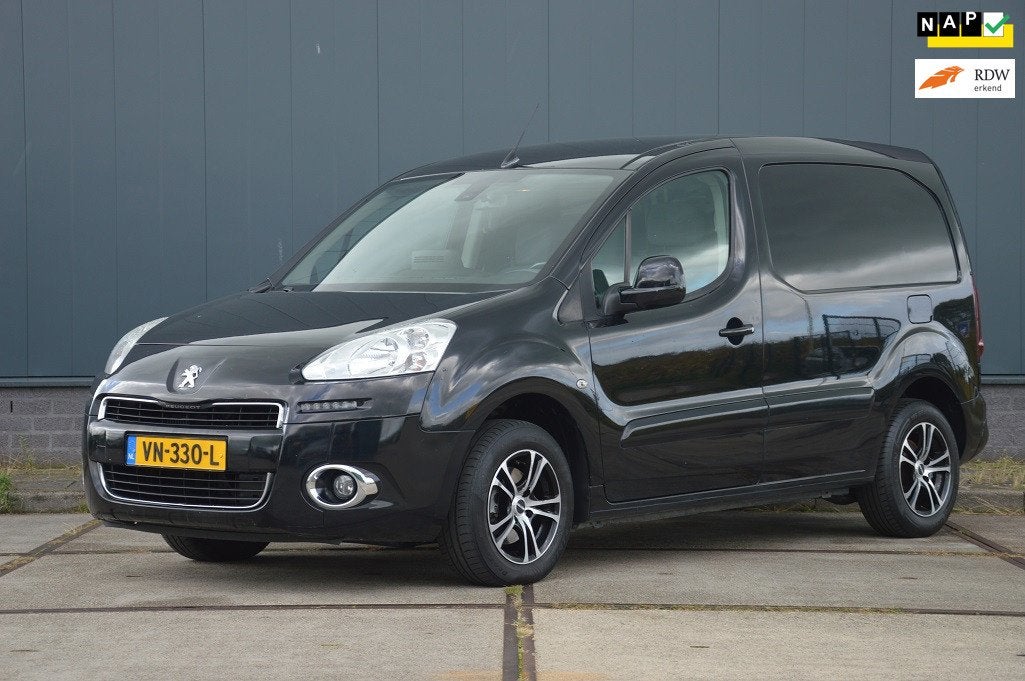 Peugeot Partner 120 1.6 e-HDI L1 90PK Euro 5 Navteq Airco 3, Auto's, Voorwielaandrijving, Euro 5, Stof, Gebruikt