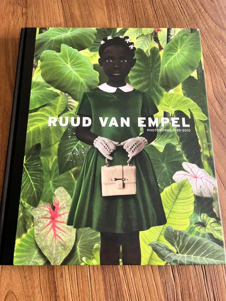 Ruud van Empel - Photoworks 1995-2010, Boeken, Ophalen of Verzenden, Nieuw, Nederland
