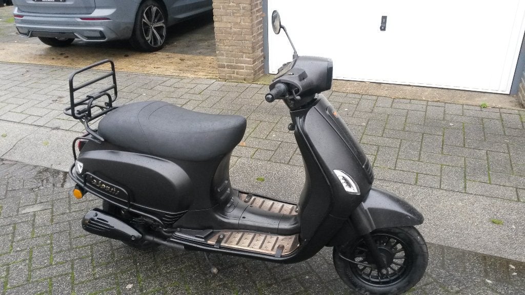 vespa btc riva 2021, inruil mogelijk, Overige modellen, Ophalen of Verzenden, Zo goed als nieuw, Benzine
