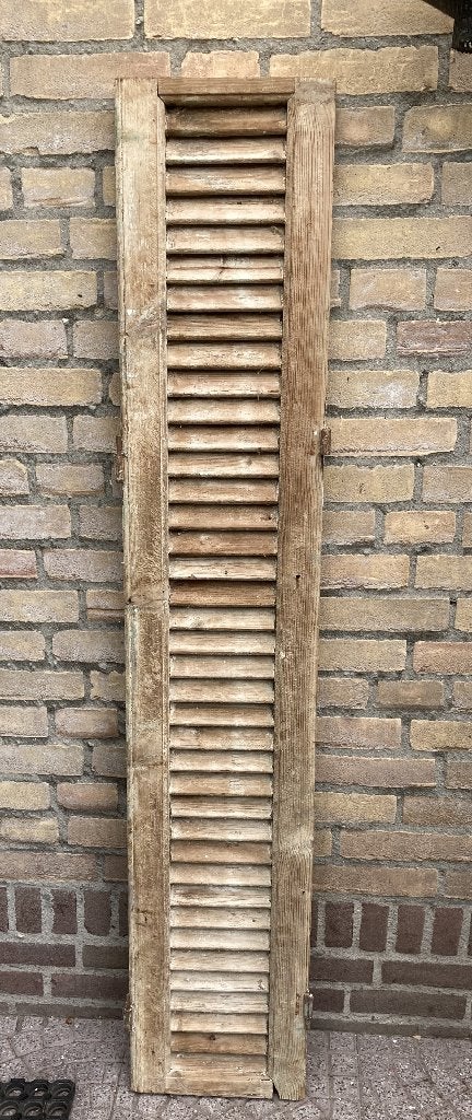 Brocante houten Louvre luik, Ophalen