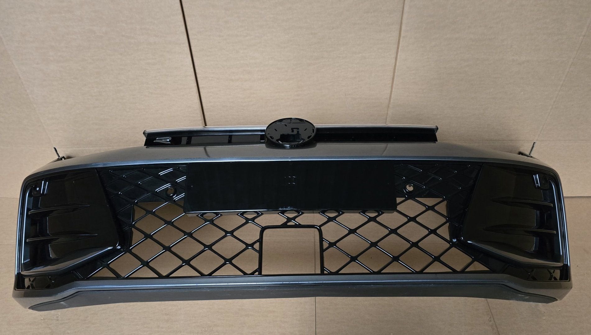 Voorbumper VW Passat B9 R-LINE 6xPDC LED 3J0807221B BUMPER, Auto-onderdelen, Gebruikt, -, Ophalen of Verzenden, Bumper