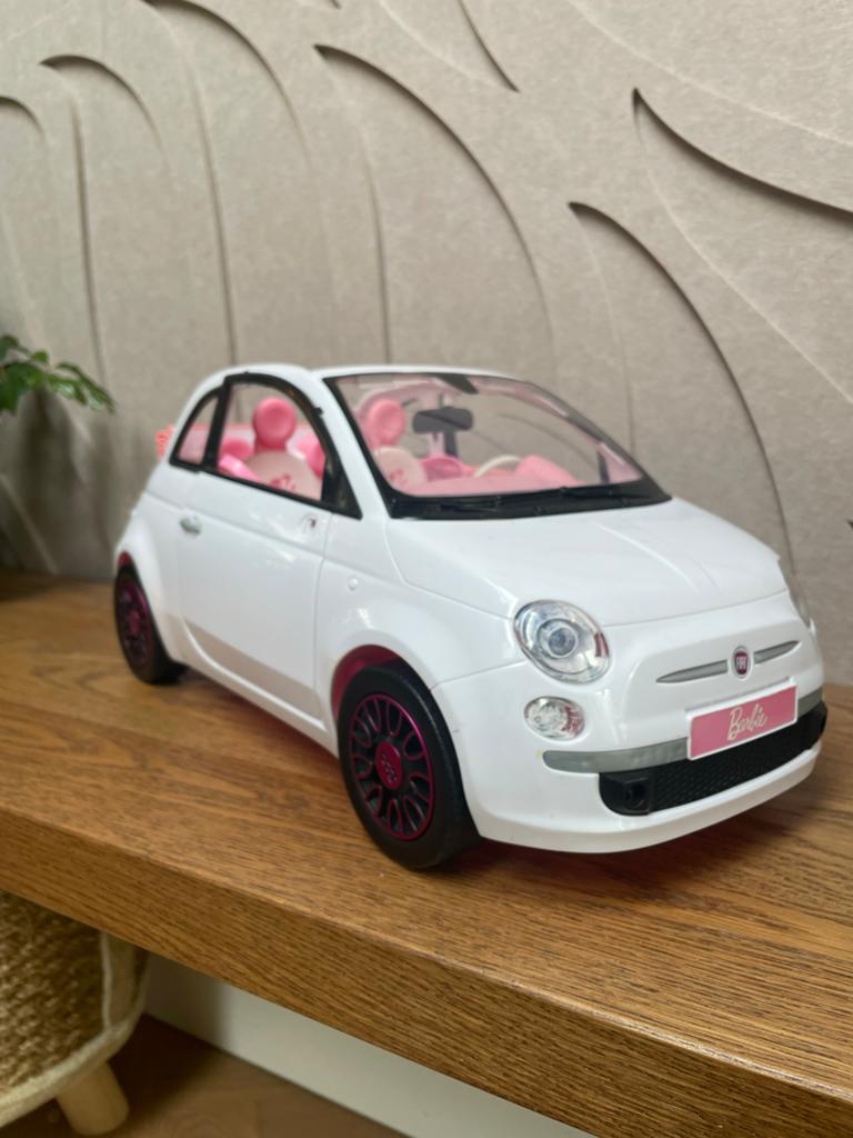 Barbie Fiat 500 Speelgoedauto, Ophalen of Verzenden, Zo goed als nieuw