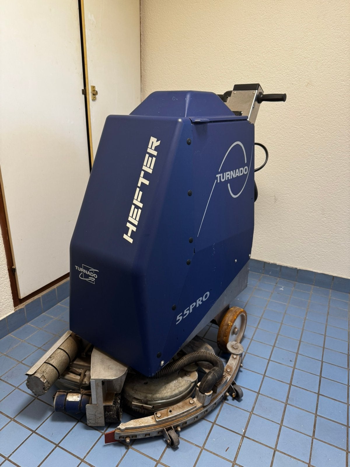 Hefter turnado 55pro schoonmaak machine, Doe-het-zelf en Verbouw, Ophalen, Gebruikt, Schrobmachine