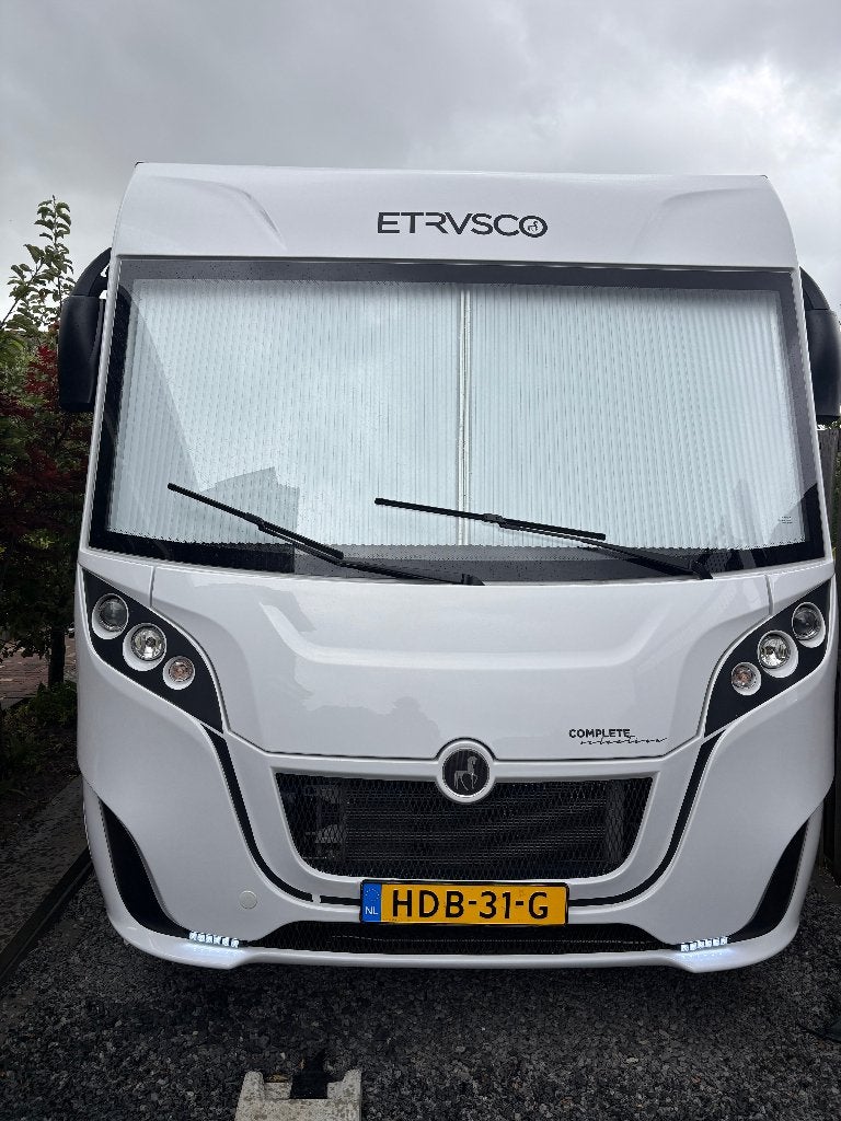 Etrusco Laika I7400 QB Queensbed 2 x Airco, lage km INST!, Integraal, Chemisch toilet, Ringverwarming, Fiat