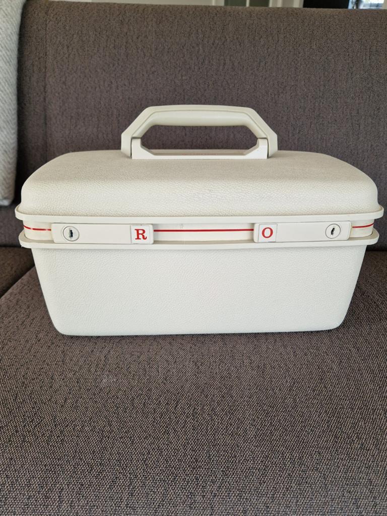 Beautycase Samsonite ecru hardcase (vintage), Gebruikt, Wit, Met slot, Ophalen of Verzenden