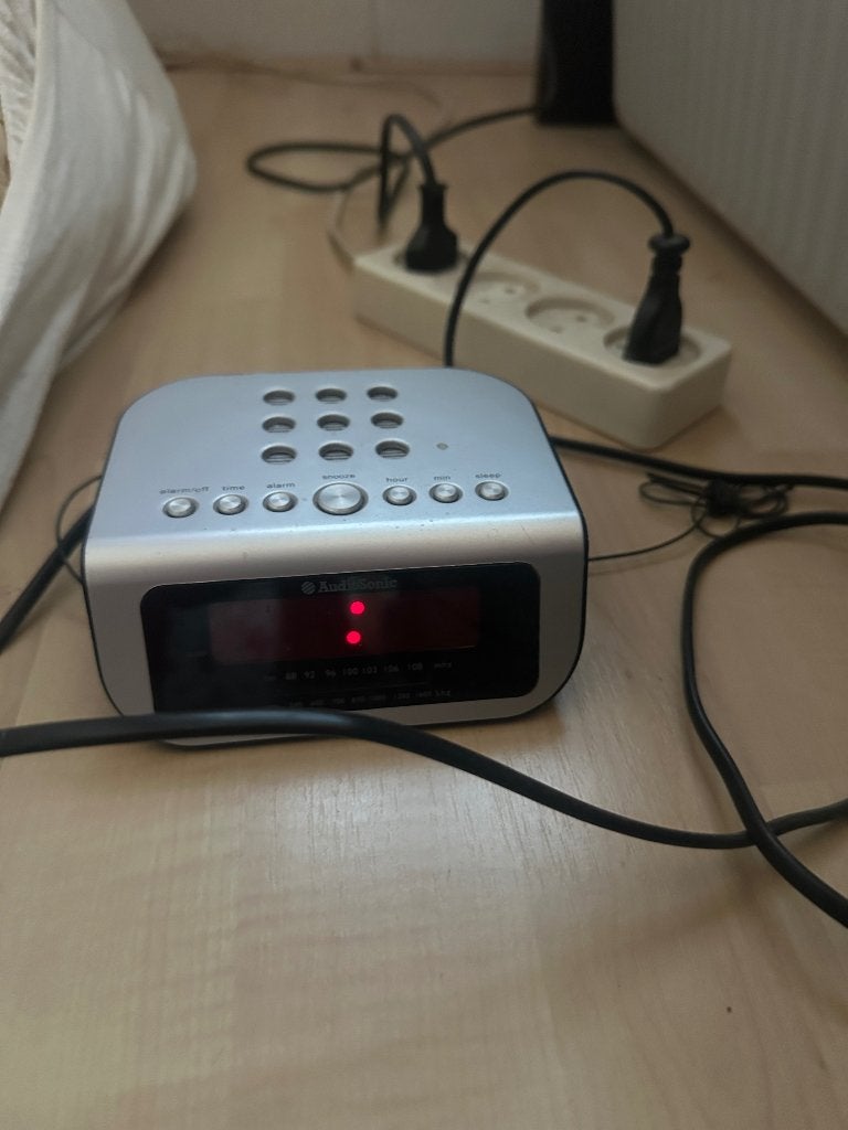 Radiowekker, Witgoed en Apparatuur, Wekkers, Ophalen, Gebruikt, Digitaal
